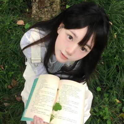 明星法庭外被媒体围堵照片